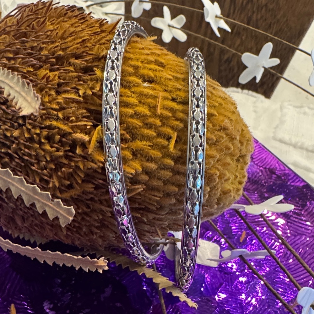 Elegant Silver Bangle Bracelet